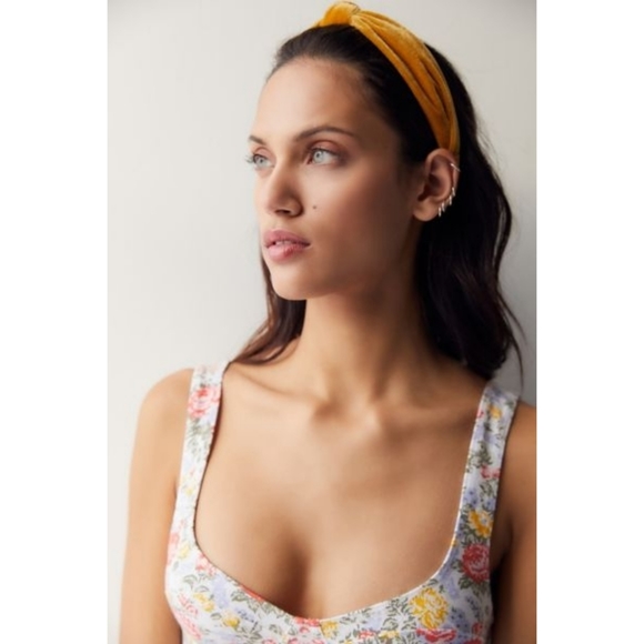 Accessories - [2 for $10] Golden Velvet Now Headband